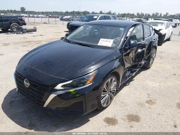 1N4BL4EV7RN356799 2024 NISSAN ALTIMA - Image 2