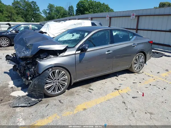 1N4BL4EV7SN426498 2025 NISSAN ALTIMA - Image 2