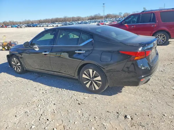 1N4BL4EV8KC147668 2019 NISSAN ALTIMA - Image 2
