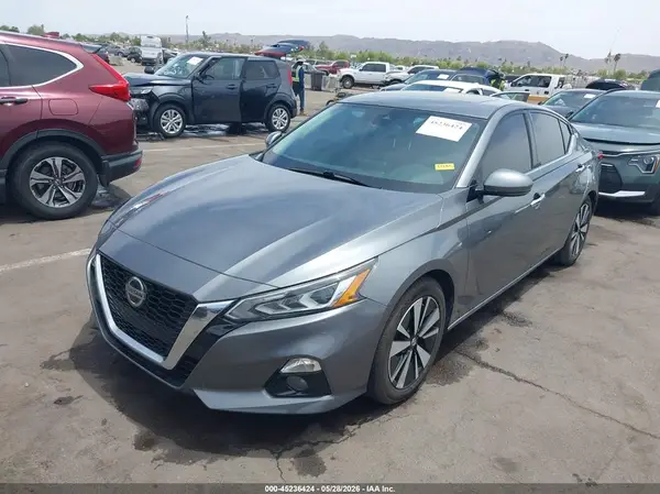 1N4BL4EV8KC153924 2019 NISSAN ALTIMA - Image 2