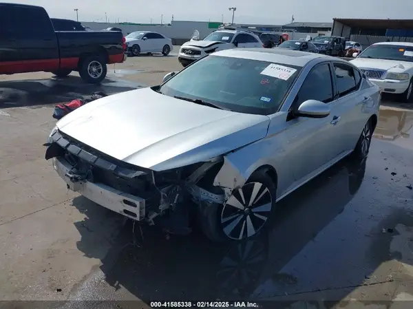1N4BL4EV8KC167242 2019 NISSAN ALTIMA - Image 2