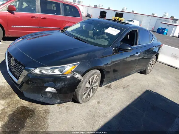 1N4BL4EV8KC169797 2019 NISSAN ALTIMA - Image 2