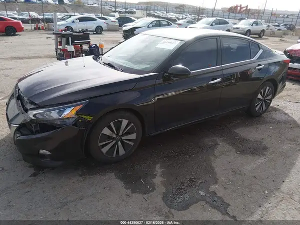 1N4BL4EV8KC172084 2019 NISSAN ALTIMA - Image 2