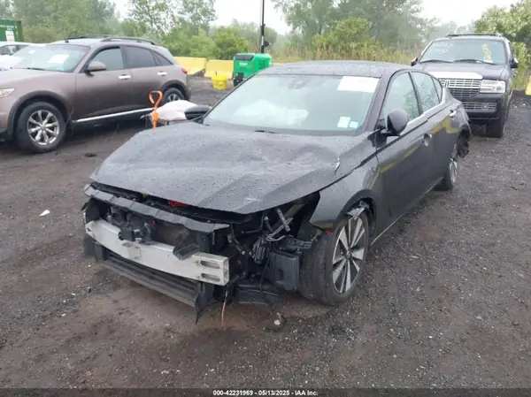 1N4BL4EV8KC220957 2019 NISSAN ALTIMA - Image 2