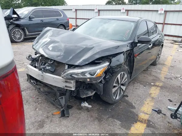1N4BL4EV8KC251268 2019 NISSAN ALTIMA - Image 2