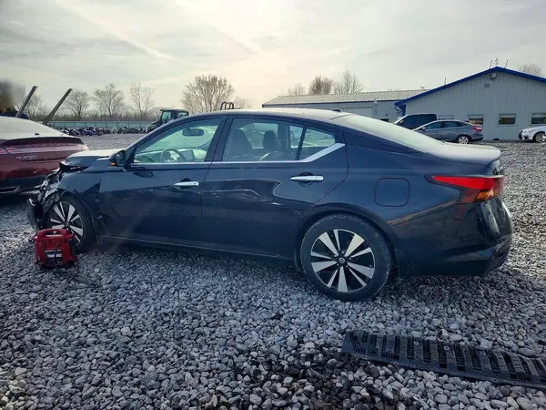 1N4BL4EV8KC252582 2019 NISSAN ALTIMA - Image 2