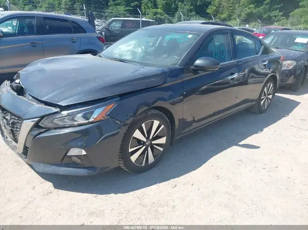 1N4BL4EV8KC256213 2019 NISSAN ALTIMA - Image 2