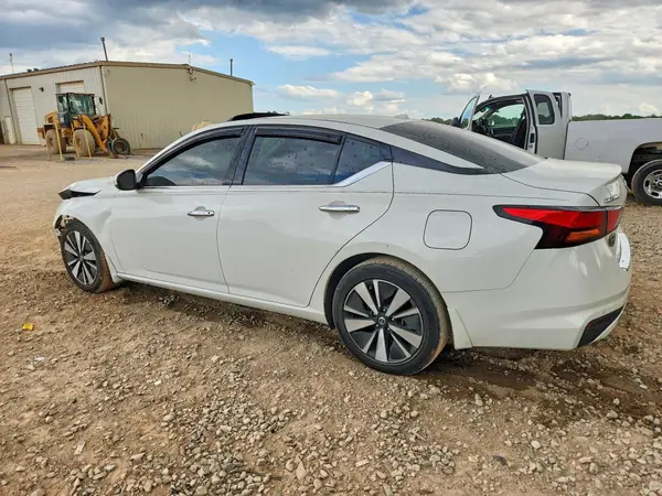 1N4BL4EV8LN320837 2020 NISSAN ALTIMA - Image 2