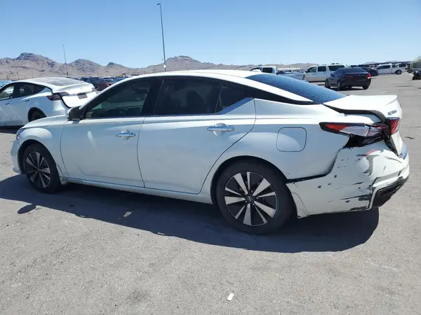 1N4BL4EV8MN389769 2021 NISSAN ALTIMA - Image 2