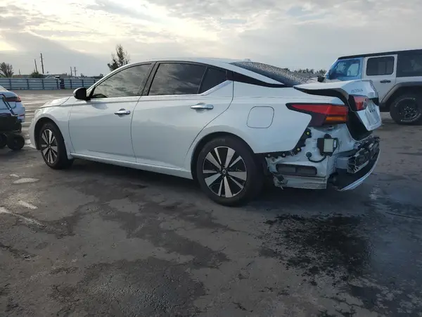 1N4BL4EV8NN315902 2022 NISSAN ALTIMA - Image 2