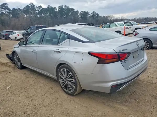 1N4BL4EV8PN350815 2023 NISSAN ALTIMA - Image 2