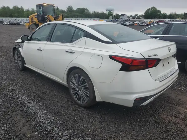 1N4BL4EV8PN356310 2023 NISSAN ALTIMA - Image 2