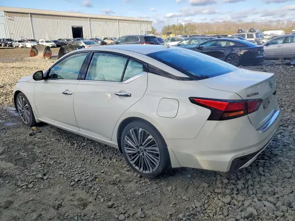 1N4BL4EV8PN398928 2023 NISSAN ALTIMA - Image 2