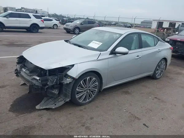 1N4BL4EV8RN393277 2024 NISSAN ALTIMA - Image 2
