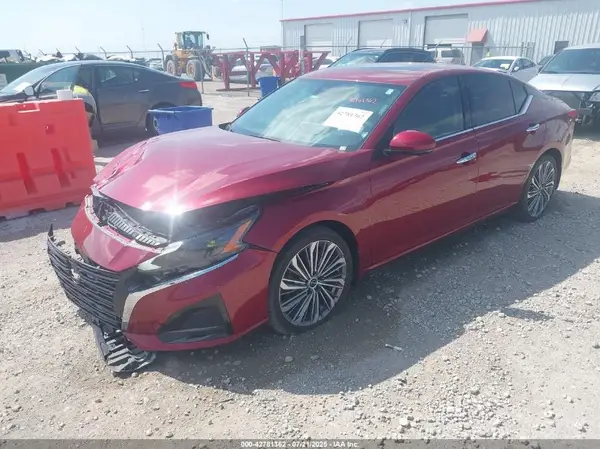 1N4BL4EV8RN416167 2024 NISSAN ALTIMA - Image 2