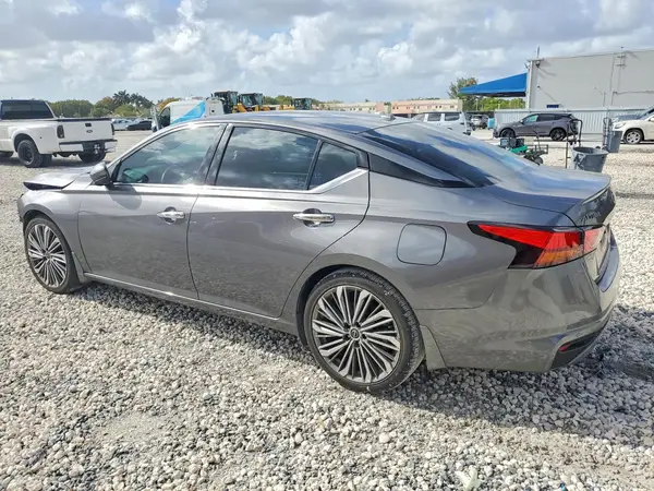 1N4BL4EV8RN420395 2024 NISSAN ALTIMA - Image 2