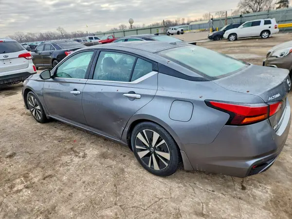 1N4BL4EV9KC126392 2019 NISSAN ALTIMA - Image 2