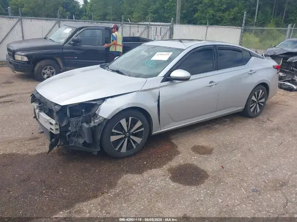 1N4BL4EV9KC257015 2019 NISSAN ALTIMA - Image 2