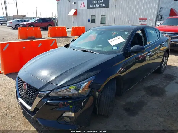 1N4BL4EV9LC163069 2020 NISSAN ALTIMA - Image 2