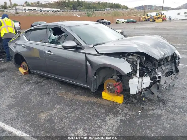 1N4BL4EV9LC226557 2020 NISSAN ALTIMA - Image 1