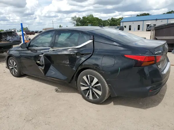 1N4BL4EV9MN349605 2021 NISSAN ALTIMA - Image 2