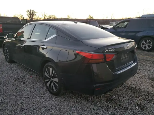 1N4BL4EV9MN385004 2021 NISSAN ALTIMA - Image 2