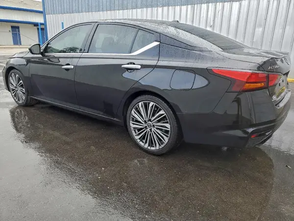 1N4BL4EV9PN370944 2023 NISSAN ALTIMA - Image 2