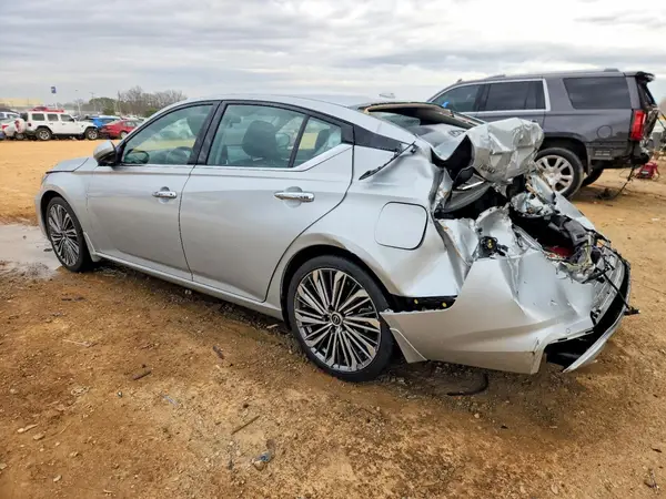 1N4BL4EV9RN399458 2024 NISSAN ALTIMA - Image 2
