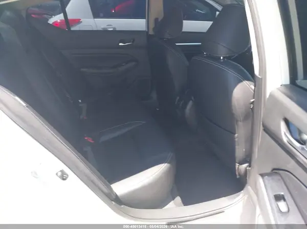1N4BL4EV9RN401953 2024 NISSAN ALTIMA - Image 8