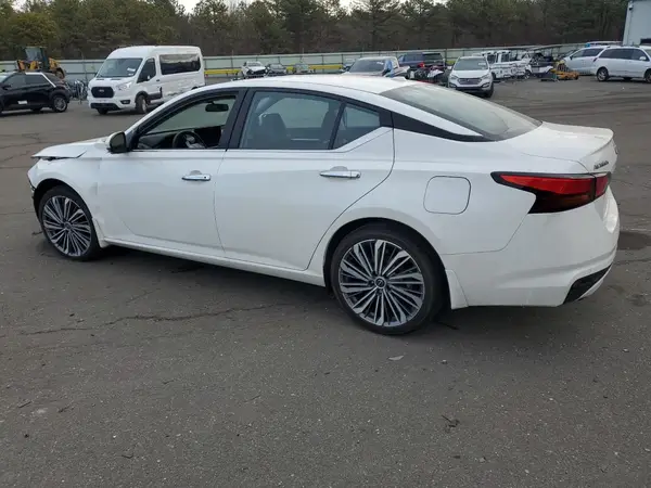 1N4BL4EV9RN405808 2024 NISSAN ALTIMA - Image 2