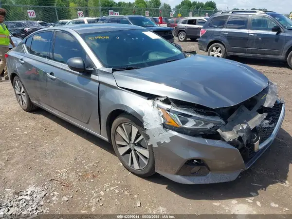 1N4BL4EVXKC183233 2019 NISSAN ALTIMA - Image 1