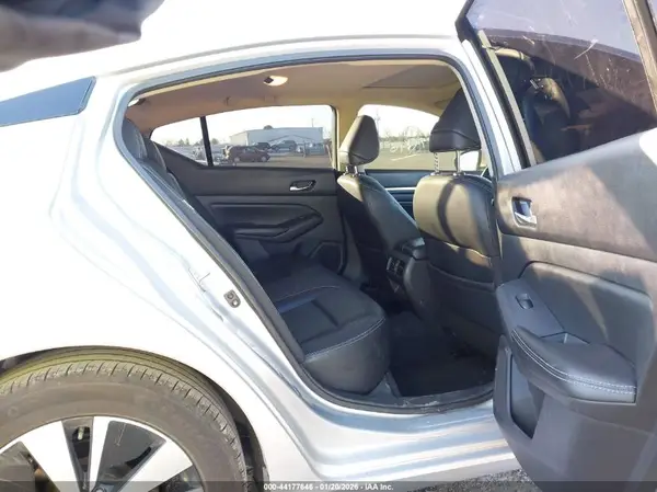 1N4BL4EVXKC243866 2019 NISSAN ALTIMA - Image 8