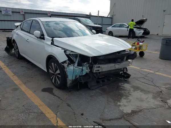 1N4BL4EVXLC213333 2020 NISSAN ALTIMA - Image 1