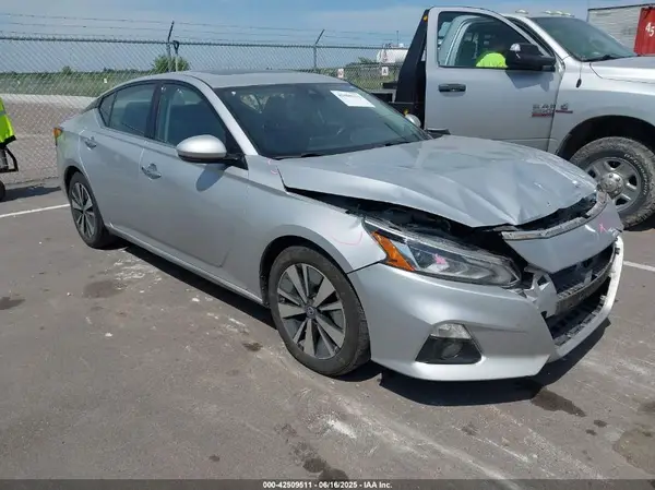 1N4BL4EVXLC243593 2020 NISSAN ALTIMA - Image 1