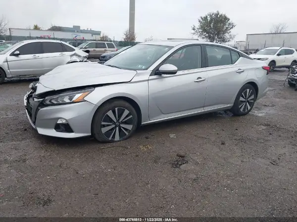 1N4BL4EVXNN401471 2022 NISSAN ALTIMA - Image 2