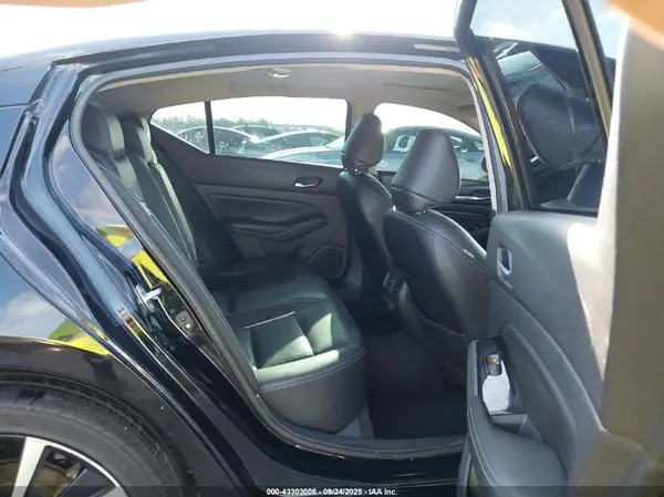 1N4BL4EW0MN303055 2021 NISSAN ALTIMA - Image 8
