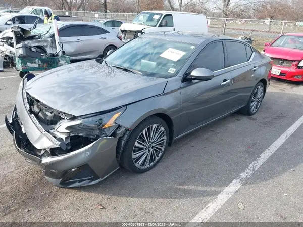 1N4BL4EW0PN414516 2023 NISSAN ALTIMA - Image 2