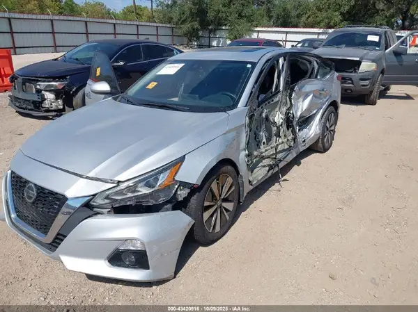 1N4BL4EW1KC196509 2019 NISSAN ALTIMA - Image 2