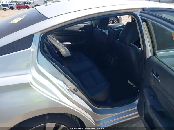 1N4BL4EW1KC196509 2019 NISSAN ALTIMA - Image 8
