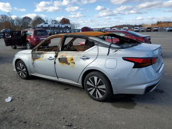 1N4BL4EW1MN327459 2021 NISSAN ALTIMA - Image 2