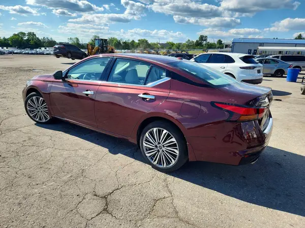 1N4BL4EW1PN398293 2023 NISSAN ALTIMA - Image 2