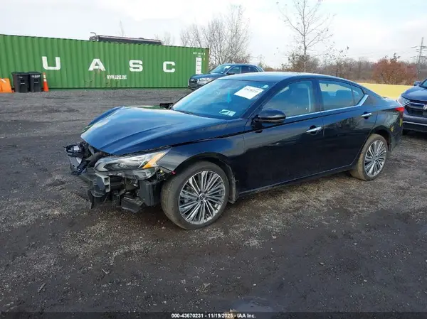 1N4BL4EW1RN418982 2024 NISSAN ALTIMA - Image 2