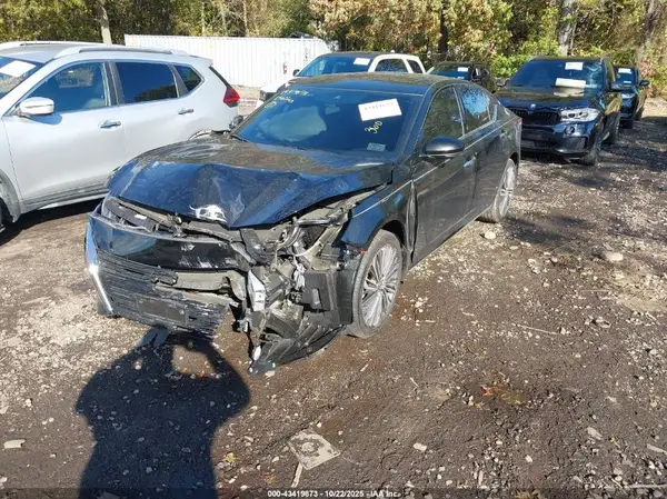 1N4BL4EW1SN355484 2025 NISSAN ALTIMA - Image 2