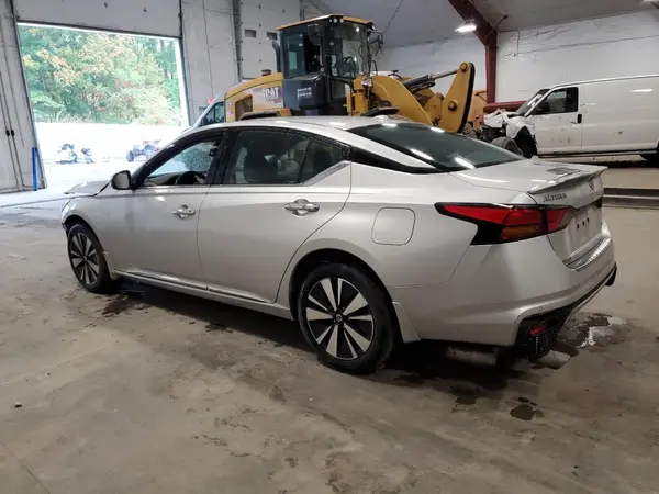 1N4BL4EW2KC137078 2019 NISSAN ALTIMA - Image 2