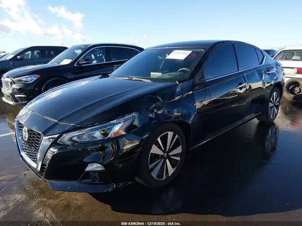 1N4BL4EW2LN300009 2020 NISSAN ALTIMA - Image 2