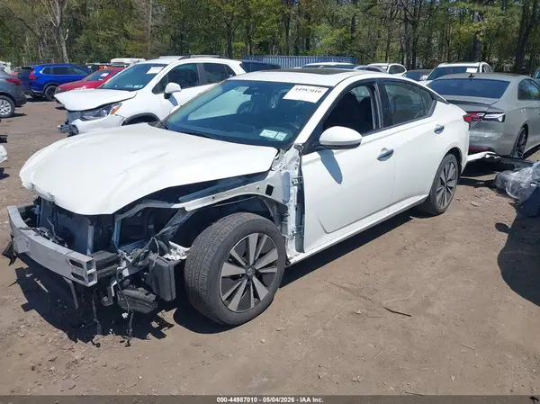 1N4BL4EW2MN348062 2021 NISSAN ALTIMA - Image 2