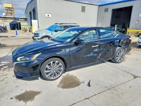 1N4BL4EW2PN400844 2023 NISSAN ALTIMA - Image 1
