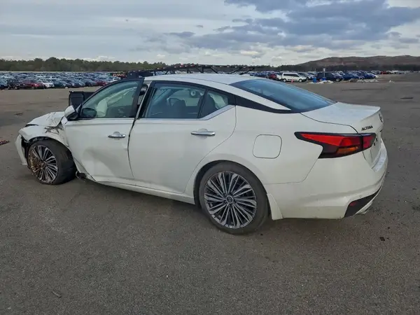1N4BL4EW2RN337666 2024 NISSAN ALTIMA - Image 2