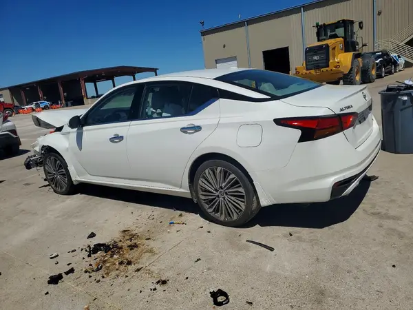 1N4BL4EW2RN353169 2024 NISSAN ALTIMA - Image 2