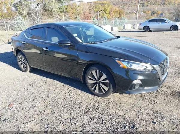 1N4BL4EW3MN374220 2021 NISSAN ALTIMA - Image 1